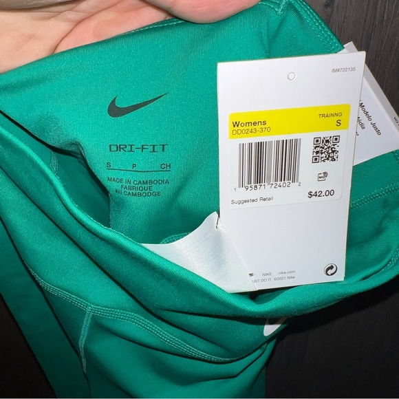 Nike Biker Shorts - Picture 6 of 6
